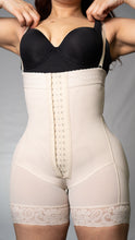 Cargar imagen en el visor de la galería, Sirena Doll Mid Back Faja
