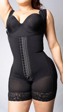 Load image into Gallery viewer, Curvy Doll  Faja
