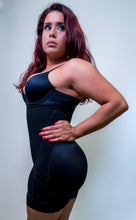 Cargar imagen en el visor de la galería, Our Full Body Shapewear is designed to help create the ultimate hourglass figure. It helps reduce your waist line while lifting and accentuating your booty.
